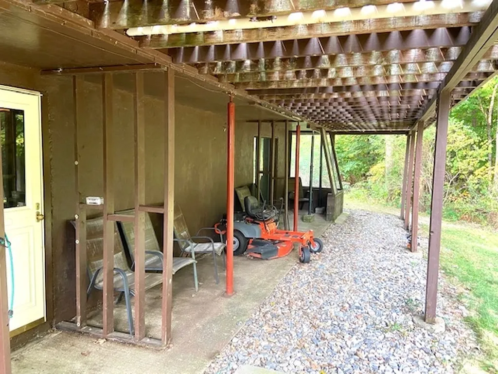 306 Concord Road Northfield NH 03276