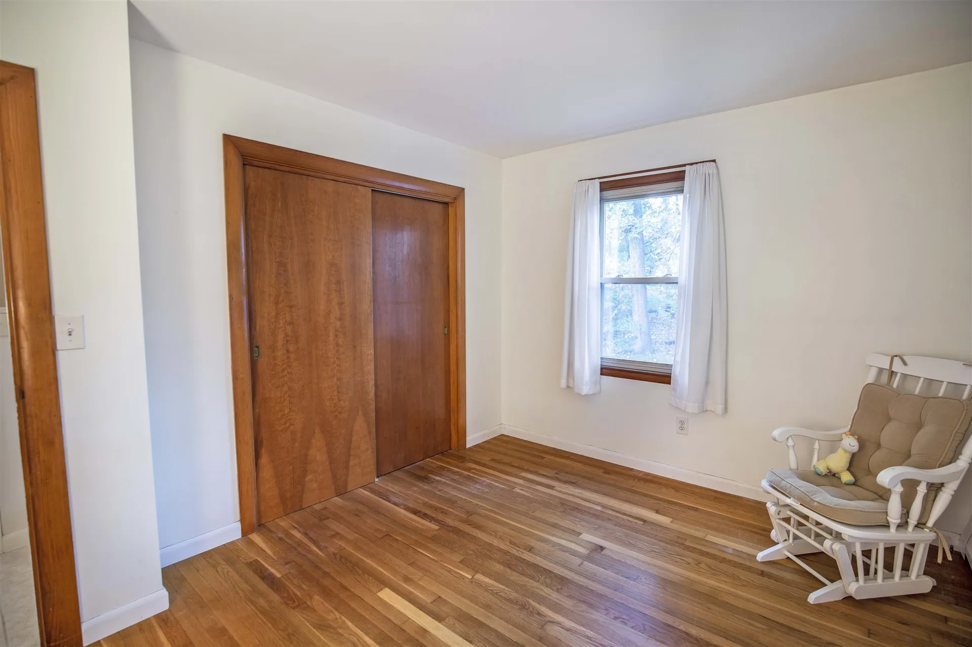 22 Almond Street Manchester NH 03102
