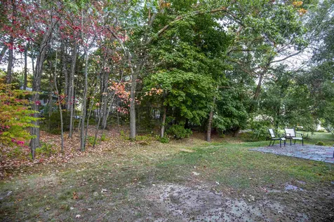 22 Almond Street Manchester NH 03102