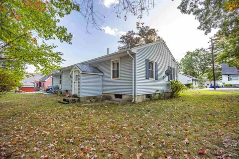 22 Almond Street Manchester NH 03102