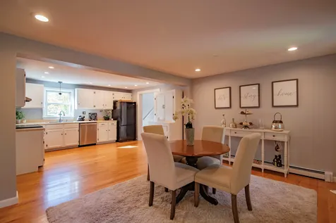 1 Merlin Place Londonderry NH 03053
