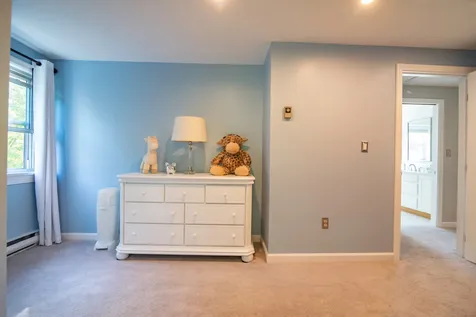 1 Merlin Place Londonderry NH 03053