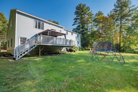 1 Merlin Place Londonderry NH 03053