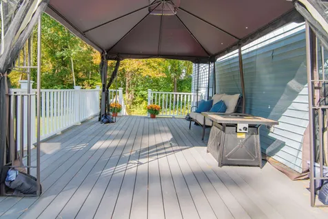 1 Merlin Place Londonderry NH 03053
