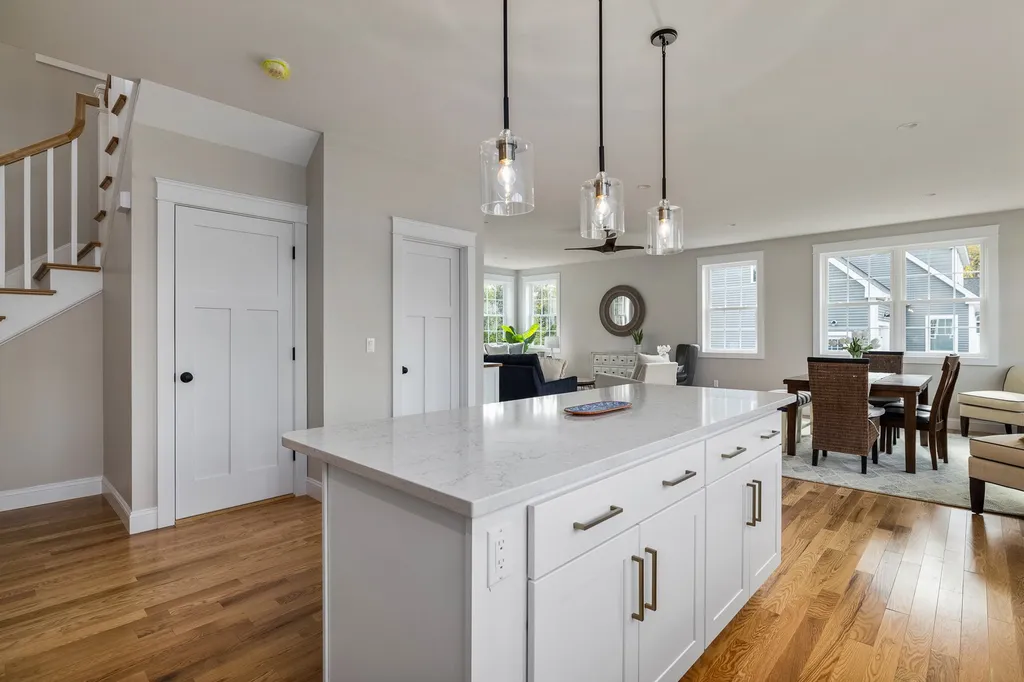 54 Rockingham Avenue Portsmouth NH 03801