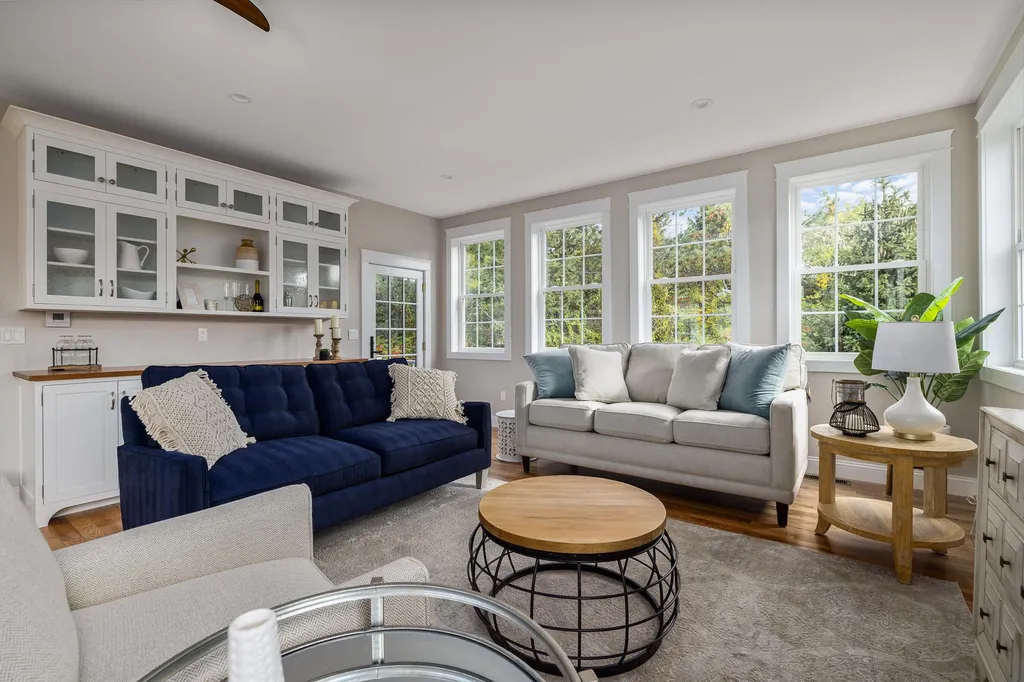 54 Rockingham Avenue Portsmouth NH 03801
