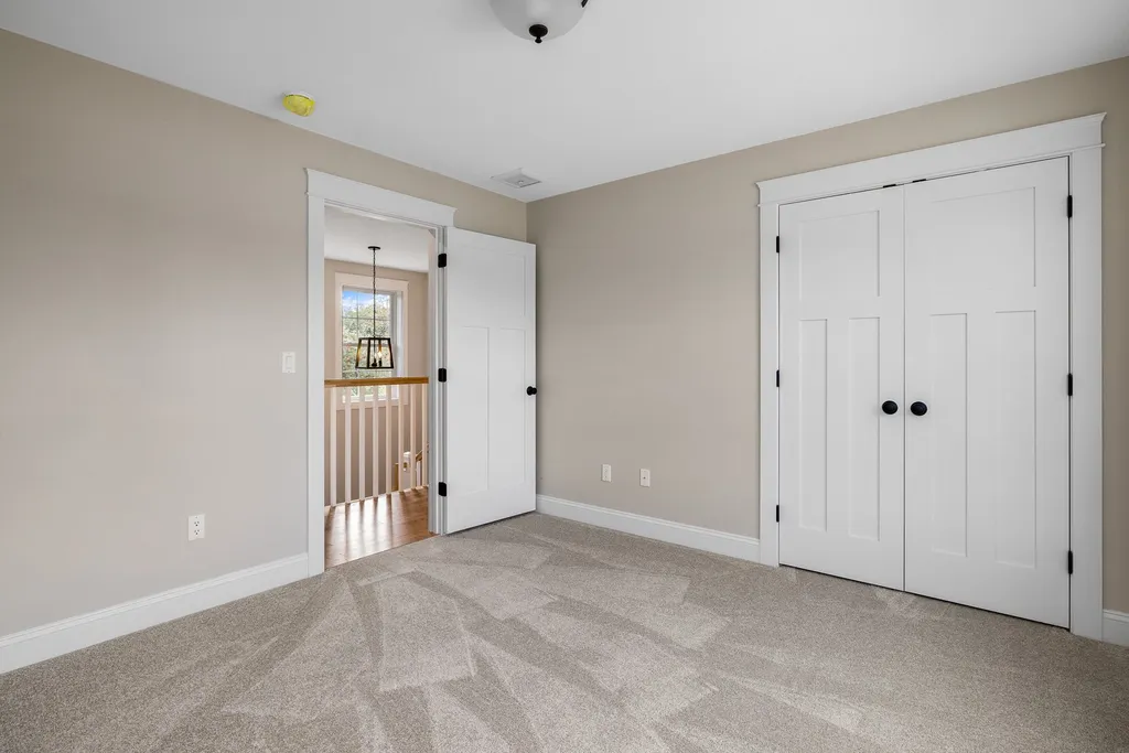 54 Rockingham Avenue Portsmouth NH 03801