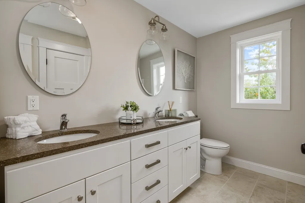 54 Rockingham Avenue Portsmouth NH 03801