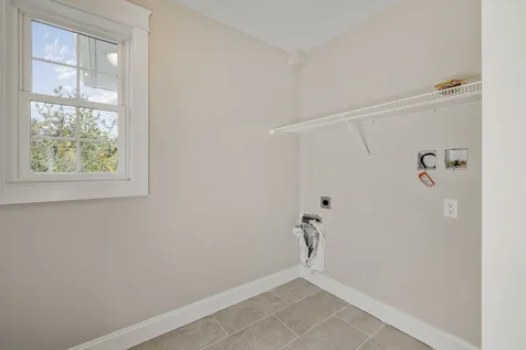 54 Rockingham Avenue Portsmouth NH 03801