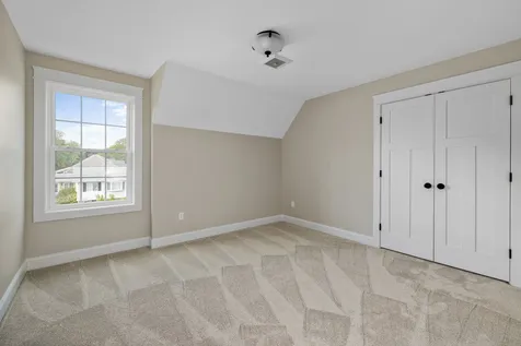 54 Rockingham Avenue Portsmouth NH 03801