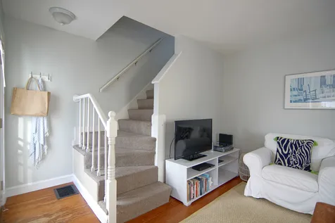 5 Atkinson Street New Castle NH 03854