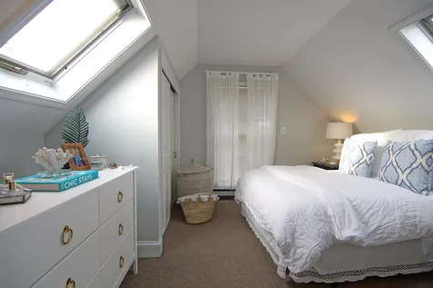 5 Atkinson Street New Castle NH 03854