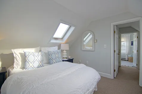 5 Atkinson Street New Castle NH 03854