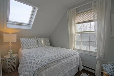 5 Atkinson Street New Castle NH 03854