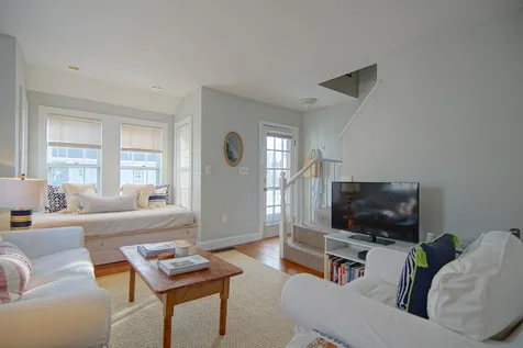 5 Atkinson Street New Castle NH 03854