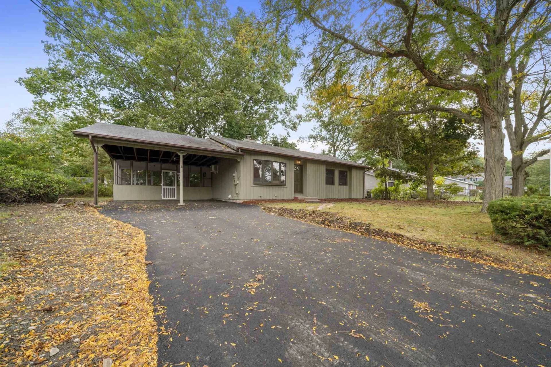 4 Oregon Avenue Nashua NH 03060