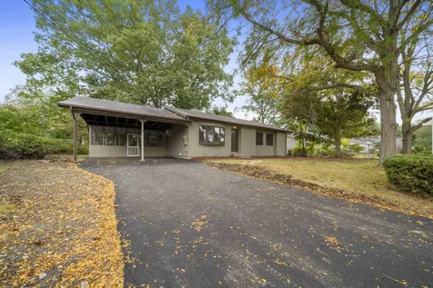 4 Oregon Avenue Nashua NH 03060