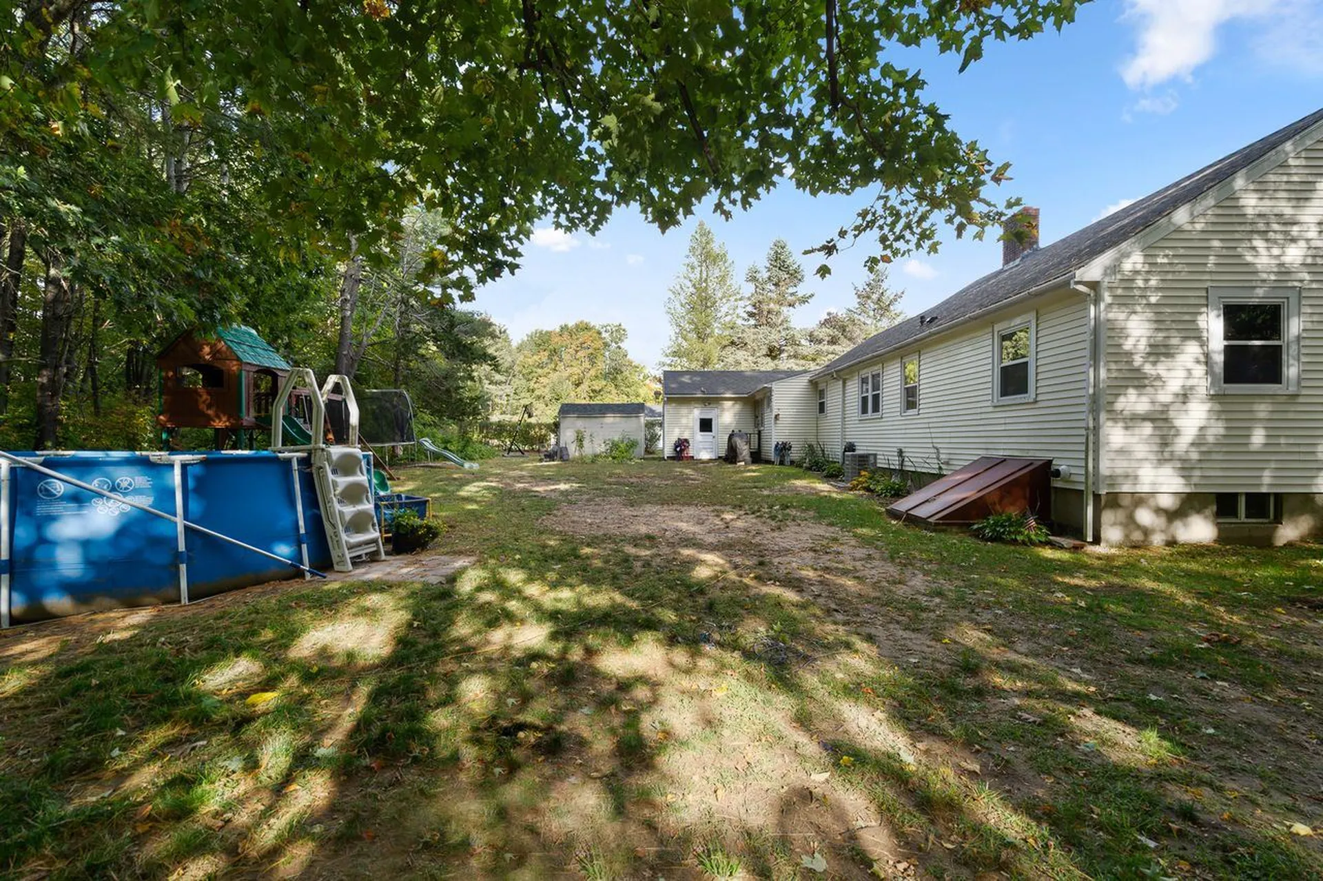 69 Pleasant Street Epping NH 03042