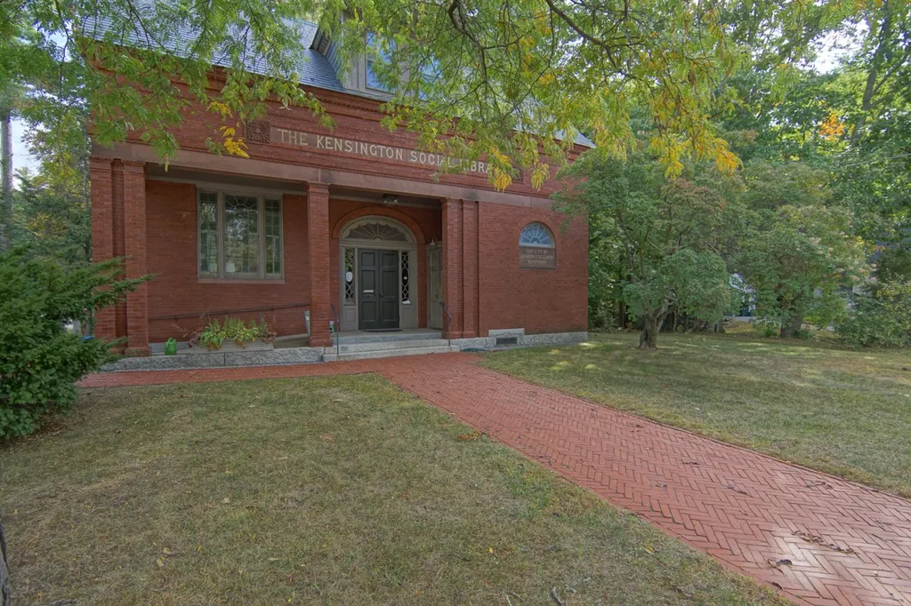 224 Amesbury Road Kensington NH 03833