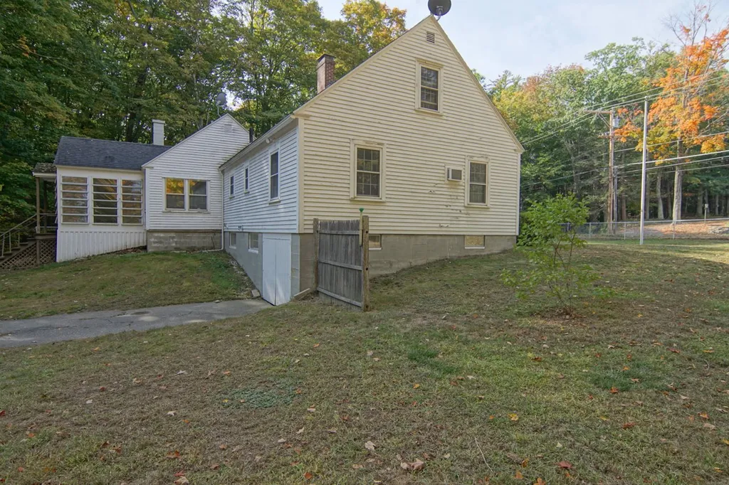 224 Amesbury Road Kensington NH 03833