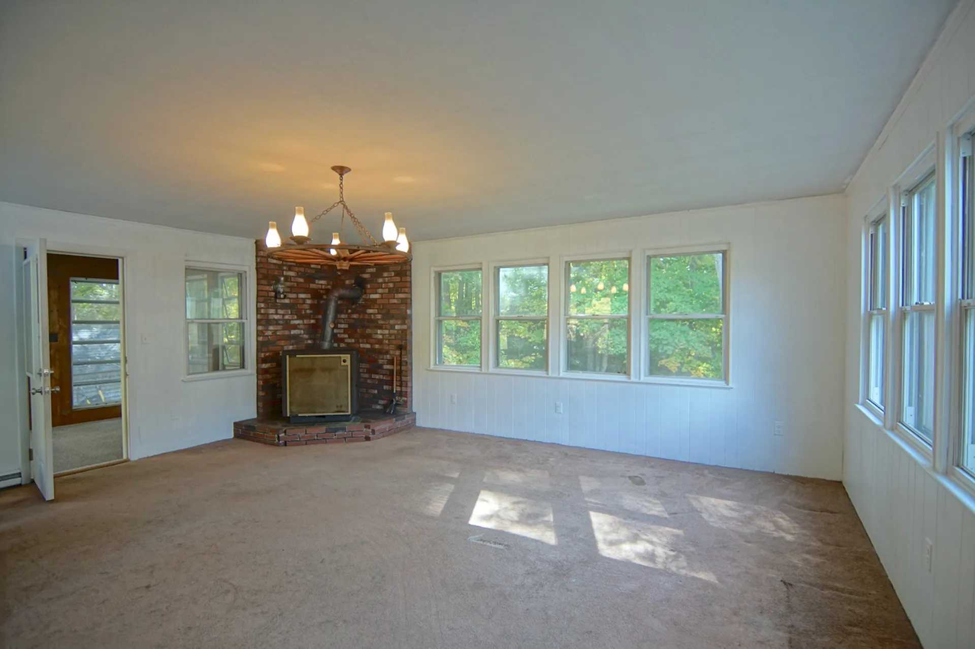 224 Amesbury Road Kensington NH 03833