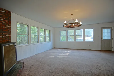 224 Amesbury Road Kensington NH 03833