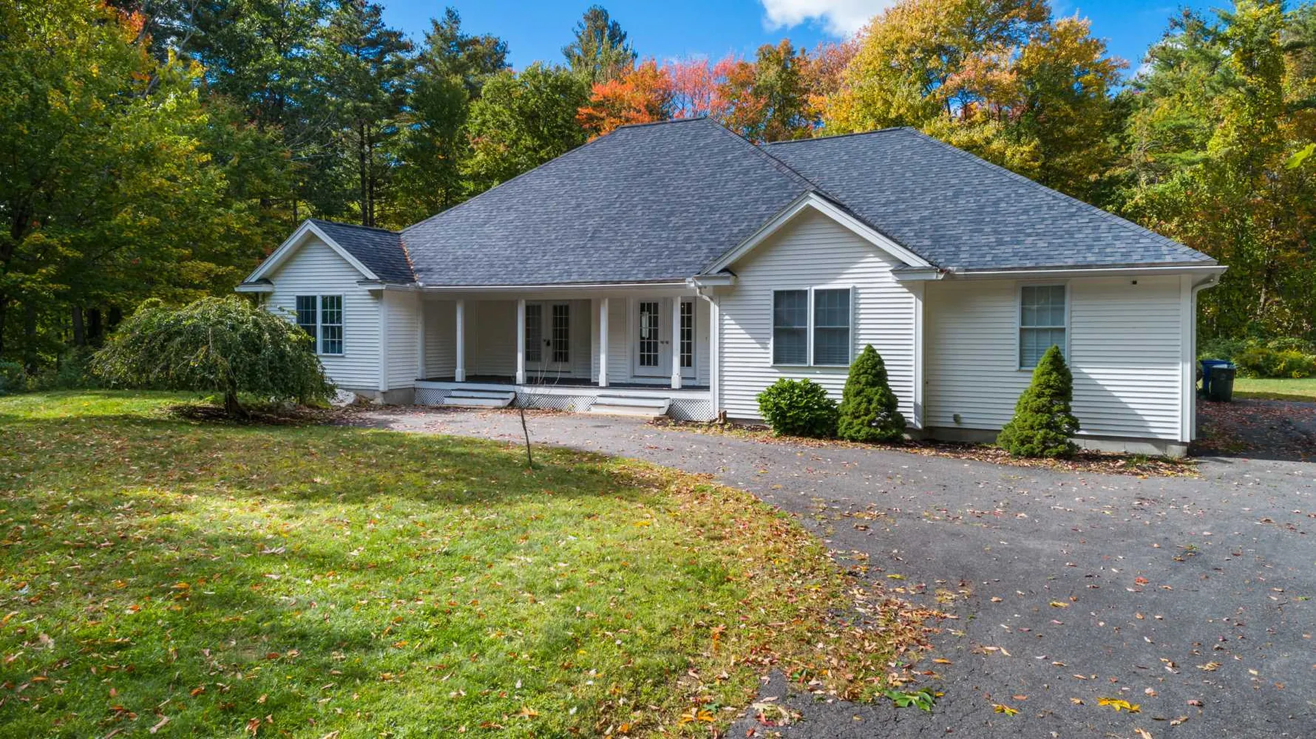 43 Auburn Road Londonderry NH 03053