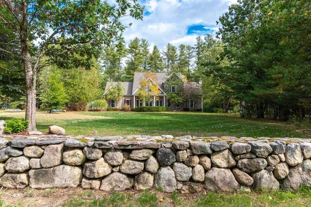 36 Iron Works Lane Hollis NH 03049