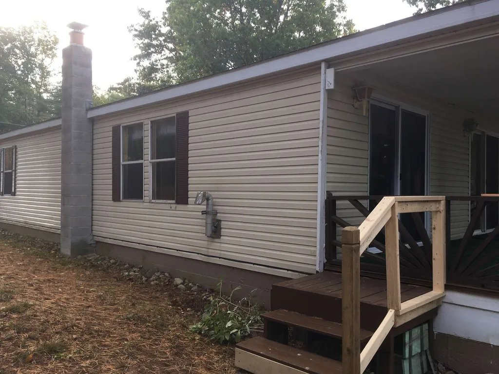 128 Indian Lake Drive Lebanon ME 04027