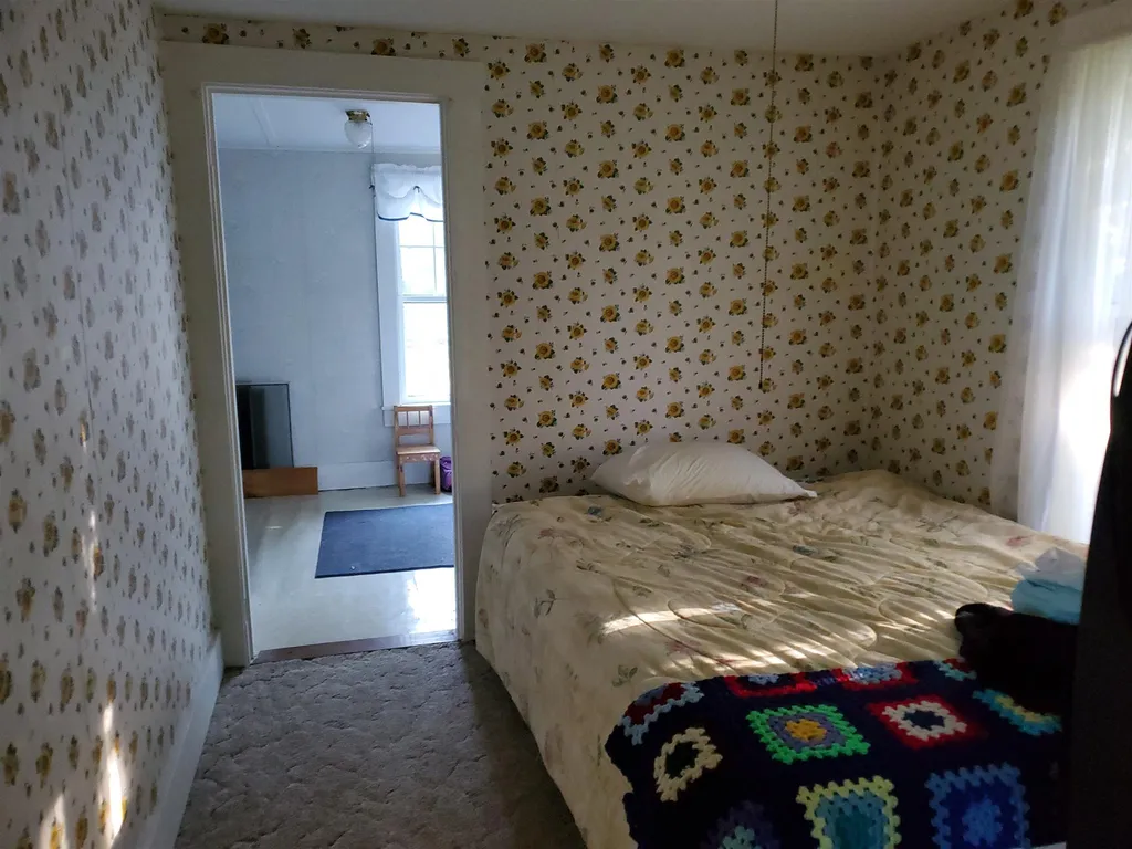 46 Knoll Street Newport NH 03773