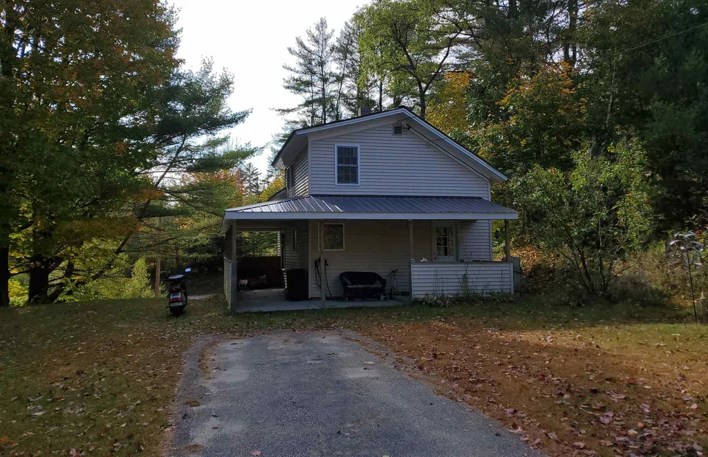 46 Knoll Street Newport NH 03773