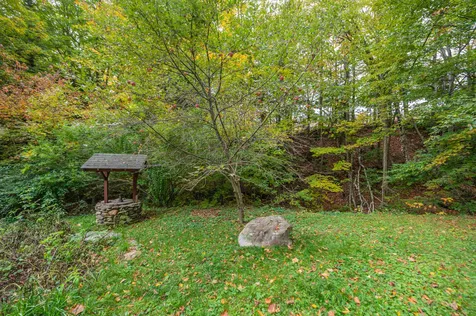 15 Whites Hill Road Dover VT 05341