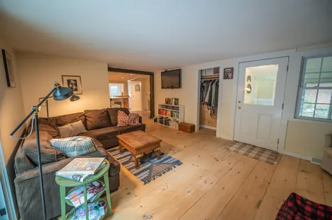 15 Whites Hill Road Dover VT 05341