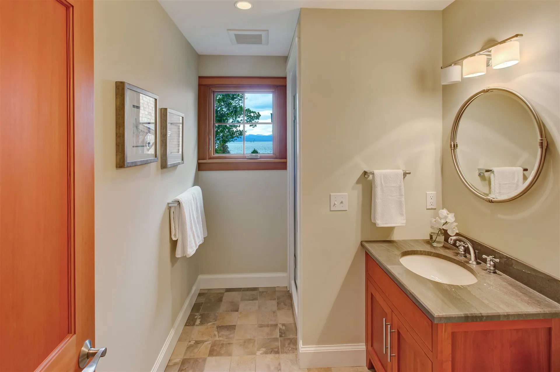 25 Eastman Way Burlington VT 05401