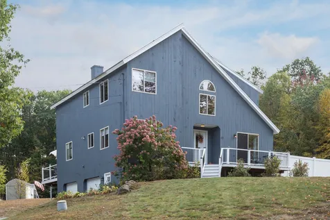 83 G H Carter Drive Danville NH 03819-3012