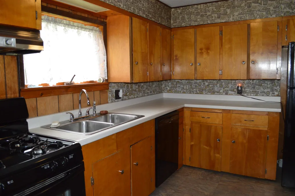 22 Church Street Richford VT 05476