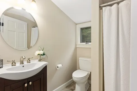72 Woodman Road South Hampton NH 03827