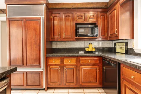 72 Woodman Road South Hampton NH 03827
