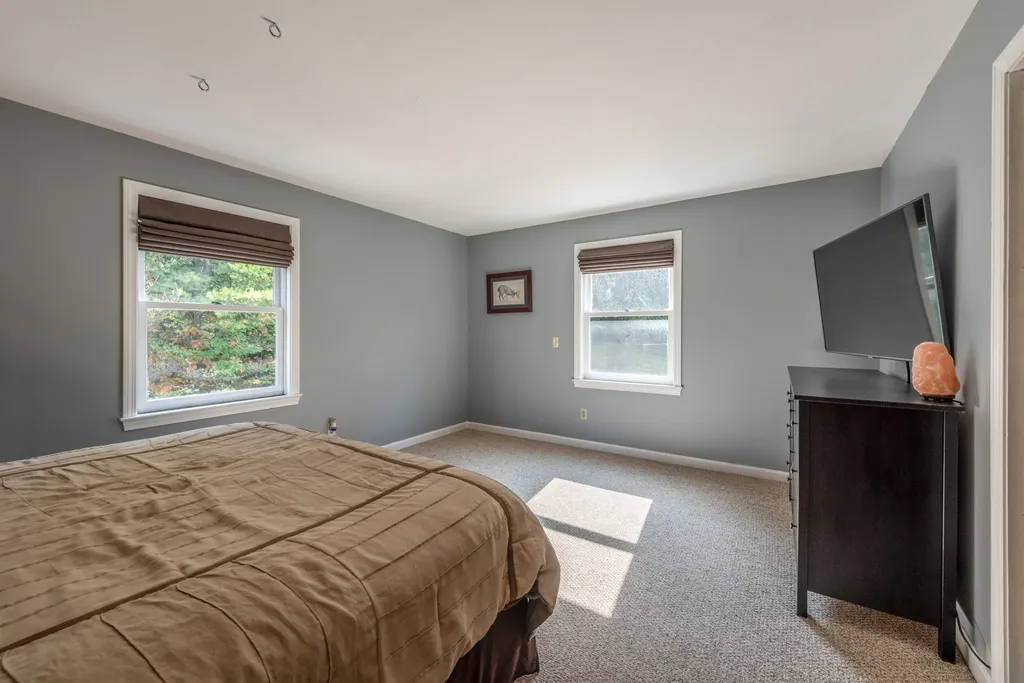 18 Breakneck Road Newport NH 03773