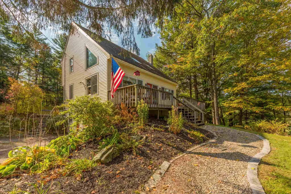 18 Breakneck Road Newport NH 03773