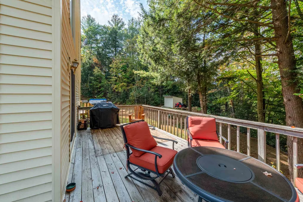 18 Breakneck Road Newport NH 03773