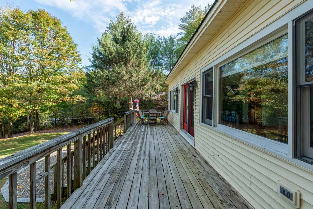 18 Breakneck Road Newport NH 03773