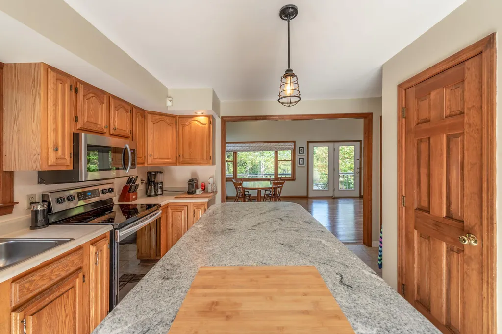 18 Breakneck Road Newport NH 03773