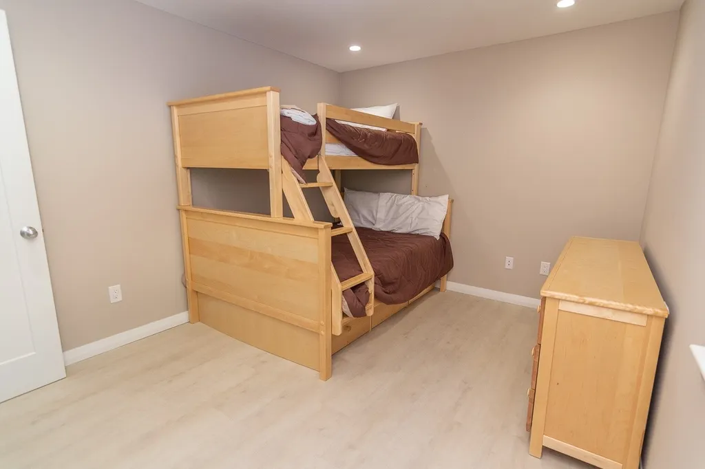 90 Summit Avenue Gilford NH 03249
