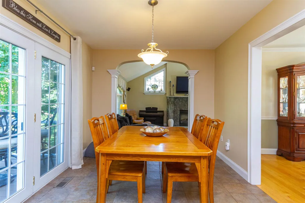 25 Hayward Brook Drive Concord NH 03301