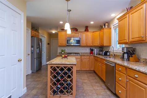 25 Hayward Brook Drive Concord NH 03301