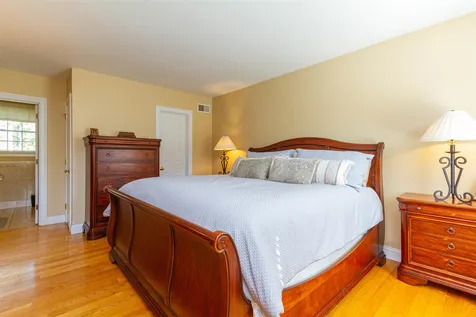 25 Hayward Brook Drive Concord NH 03301
