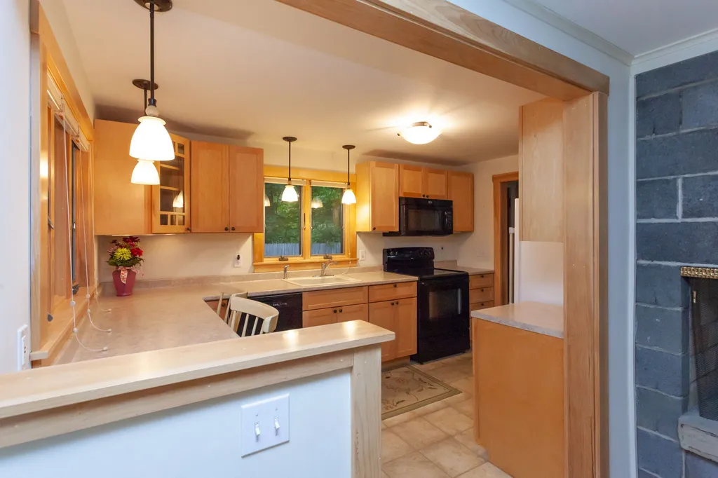 1 Wildrose Lane Eliot ME 03903