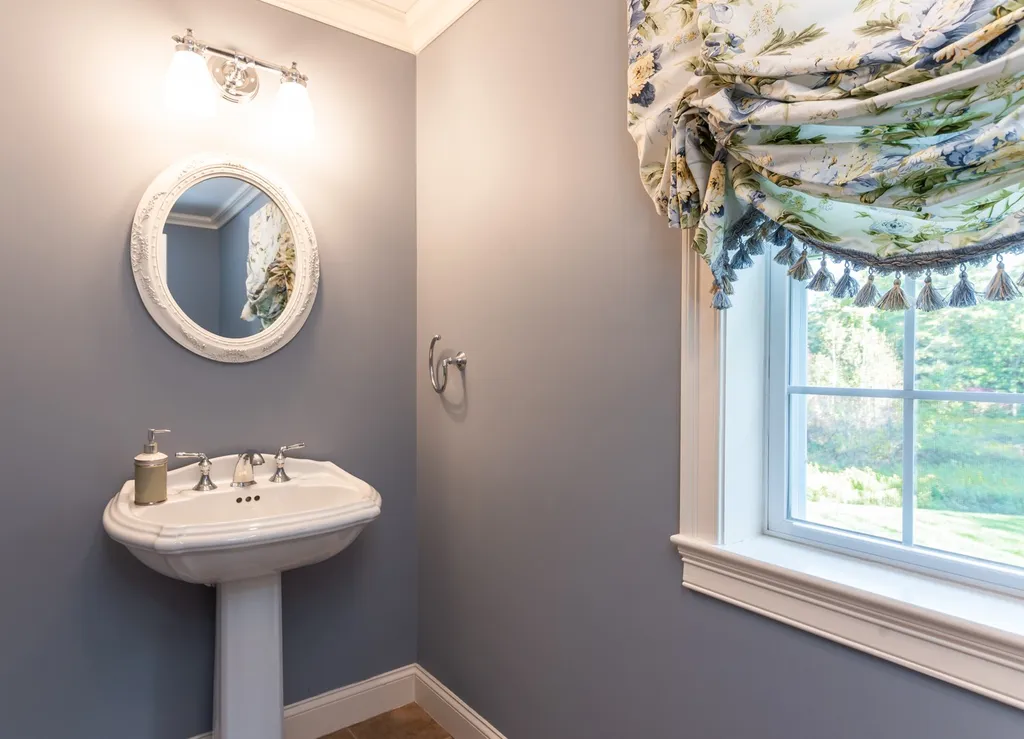 5 Brieann Drive Merrimack NH 03054