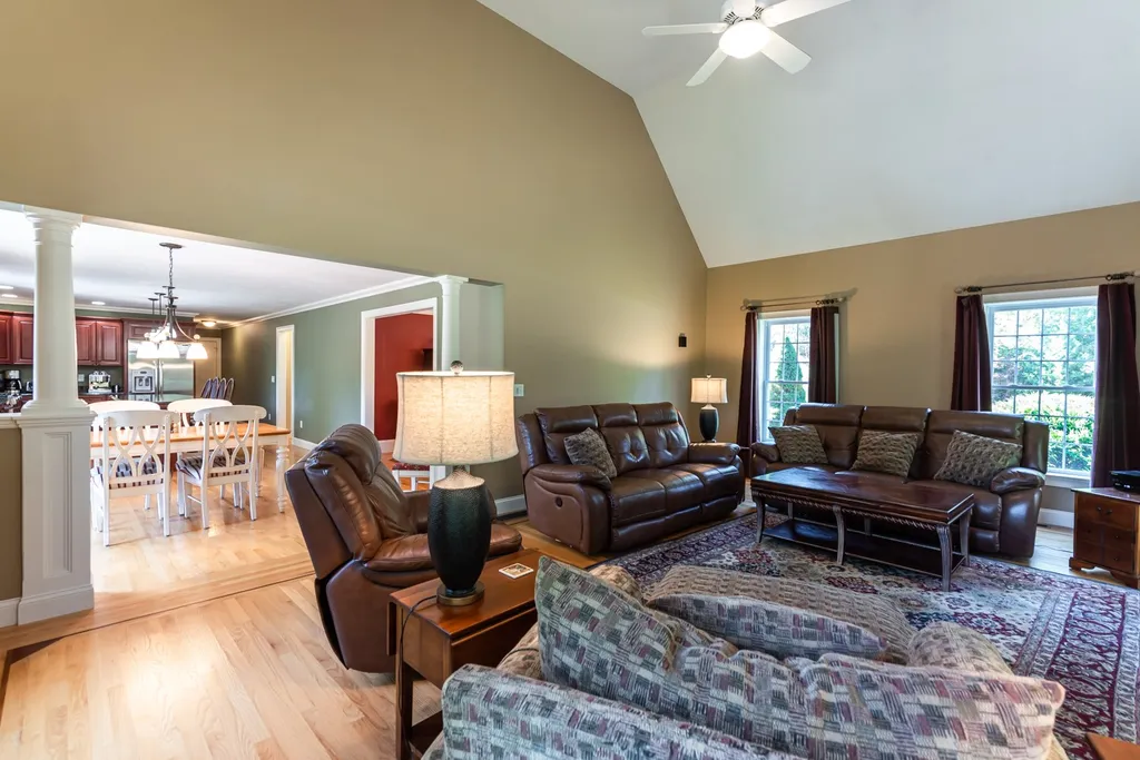 5 Brieann Drive Merrimack NH 03054